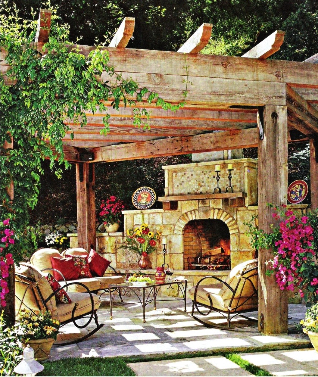 Remember that furniture placed within green walls should not be afraid of water.